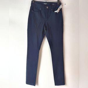 *NEW*NINE WEST Pants w tags, ankle length, skinny fit w a little stretch, Blue